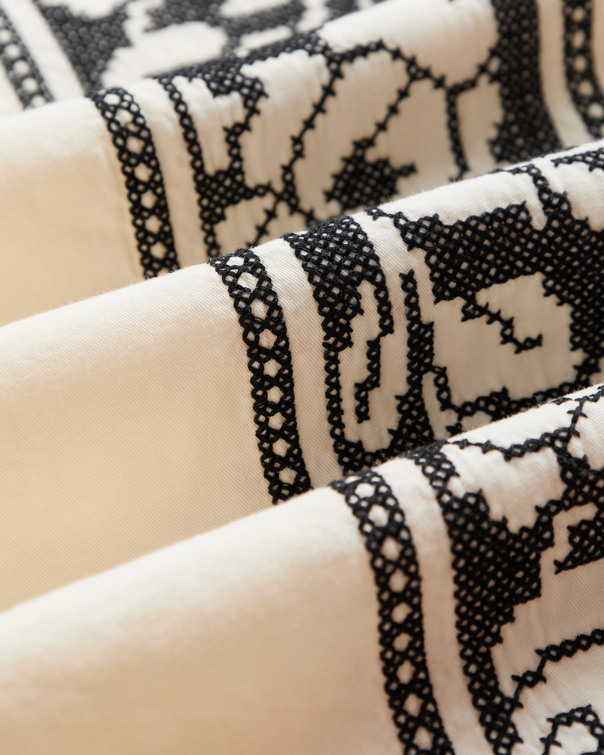 CROSS STITCH - ECRU - Image 4